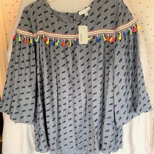 WOMENS - sz XL NWT LUUKSE gray fringe trim tunic shirt op 1X, tassels Fiesta